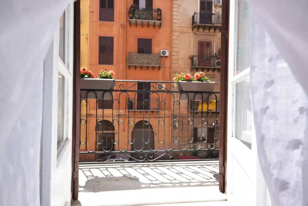 La Casetta Apartment Palermo Bagian luar foto